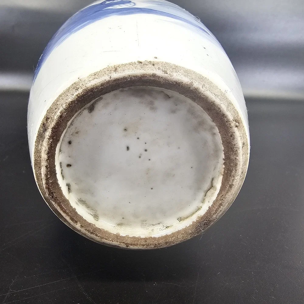 19th Century Japanese blue white vase hand painted decorative
